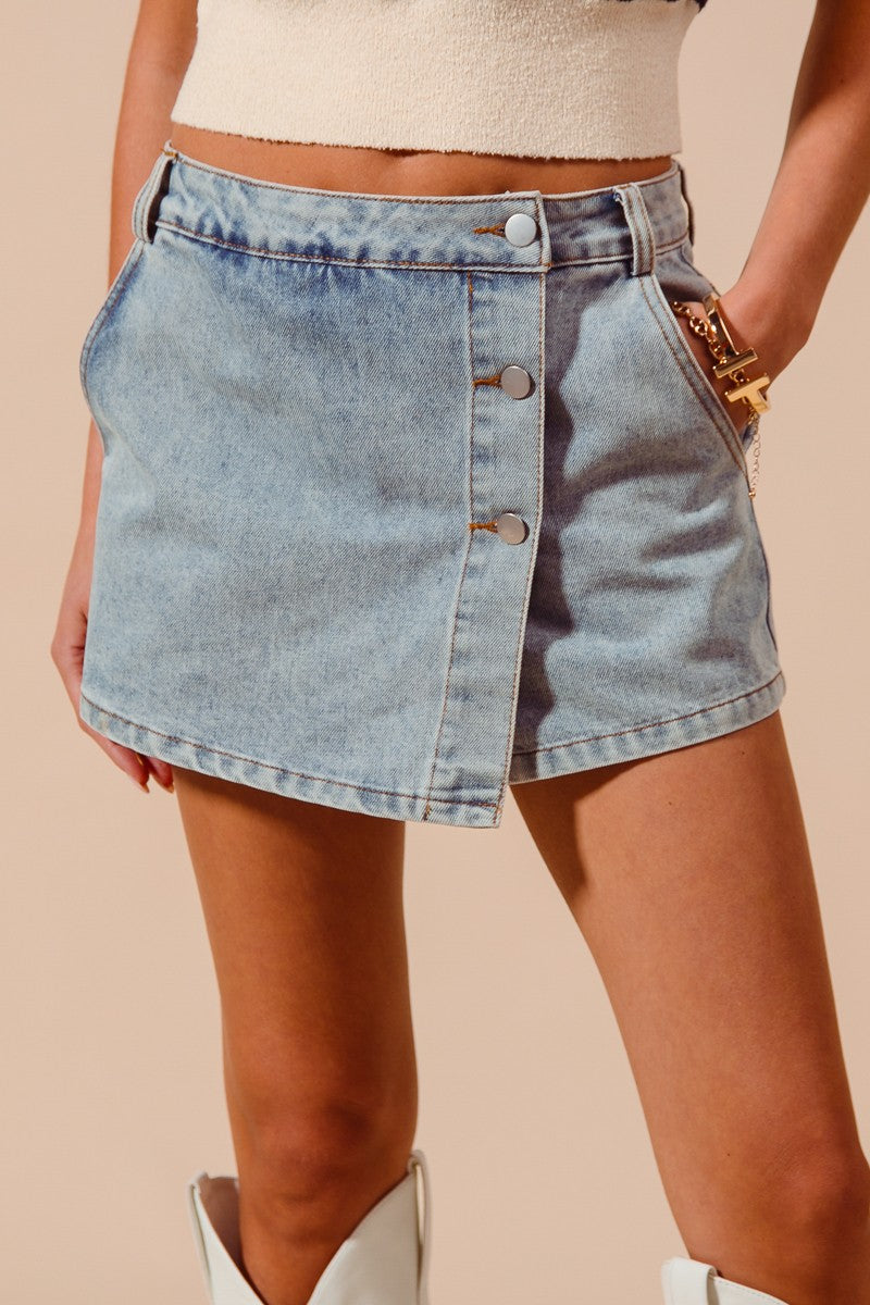 Buttoned Front Denim Skorts With Pockets