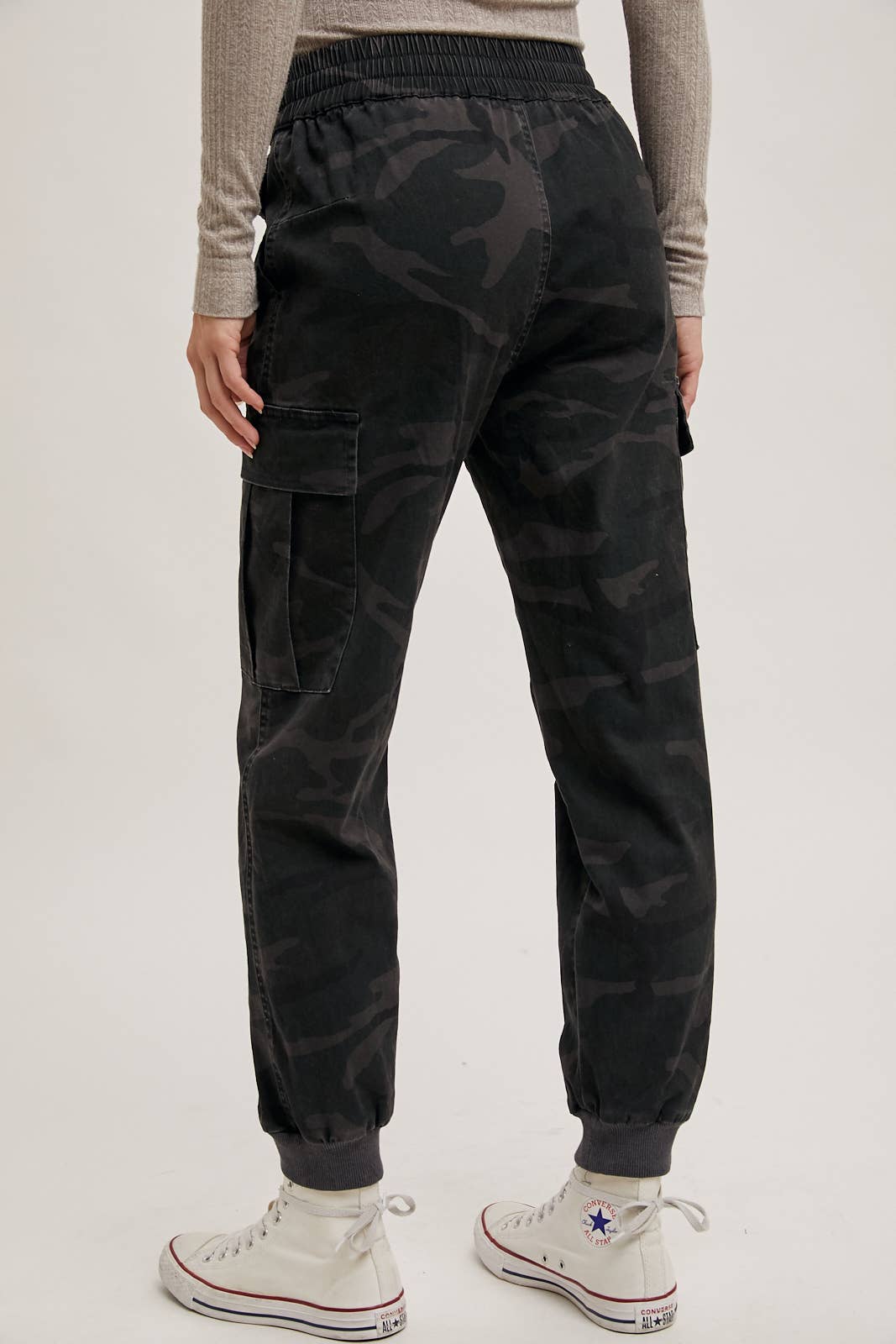 CAMO CARGO JOGGER PANTS: OLIVE COMBO