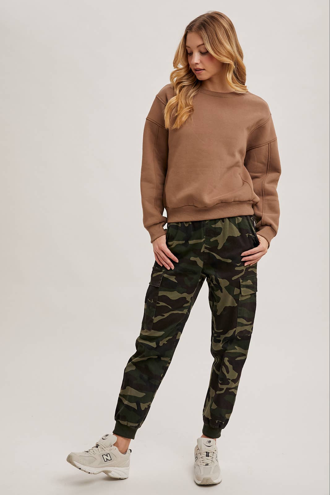 CAMO CARGO JOGGER PANTS: OLIVE COMBO