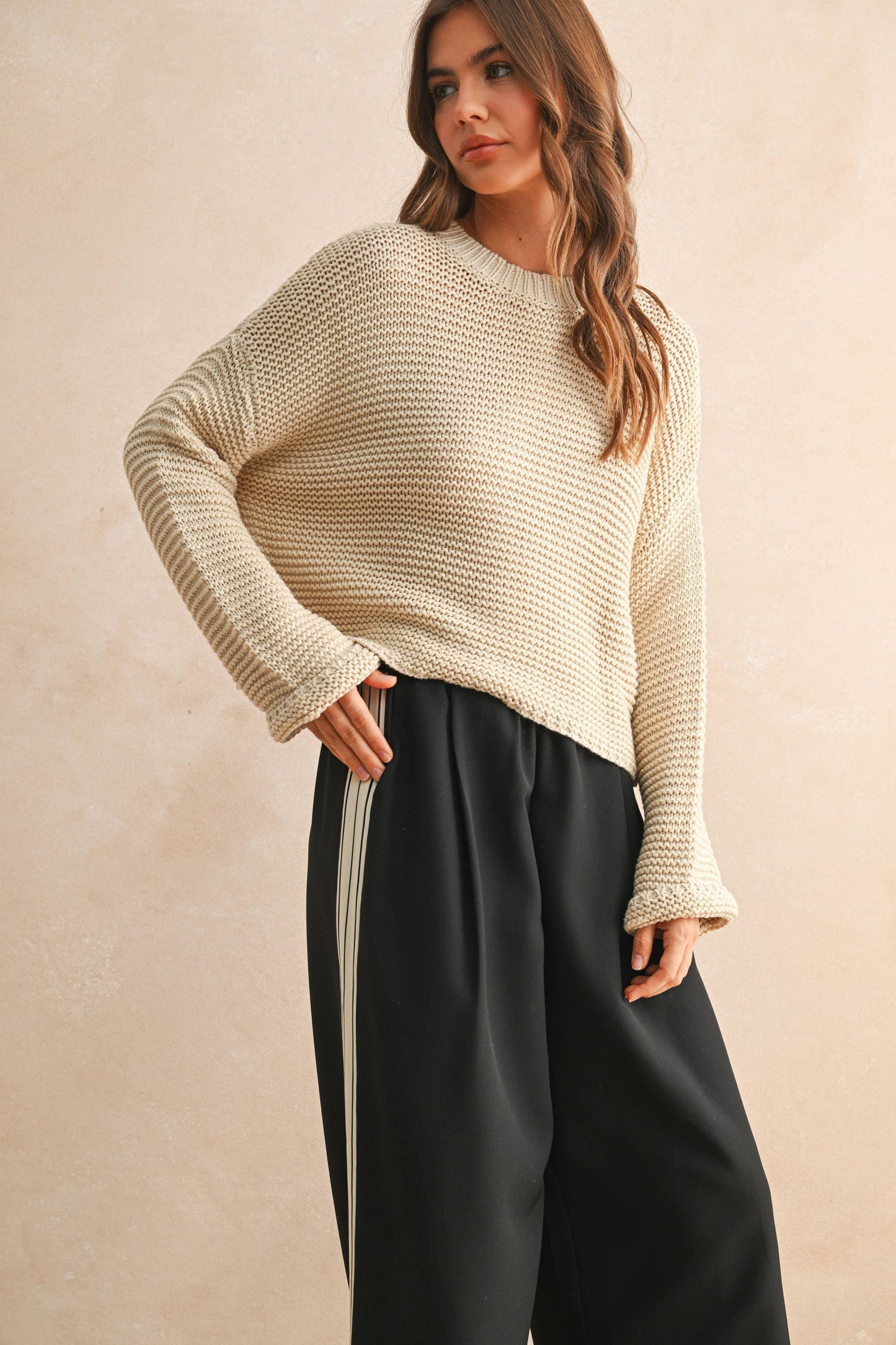 ROUND NECK SWEATER KNITTED TOP: CHOCOLATE
