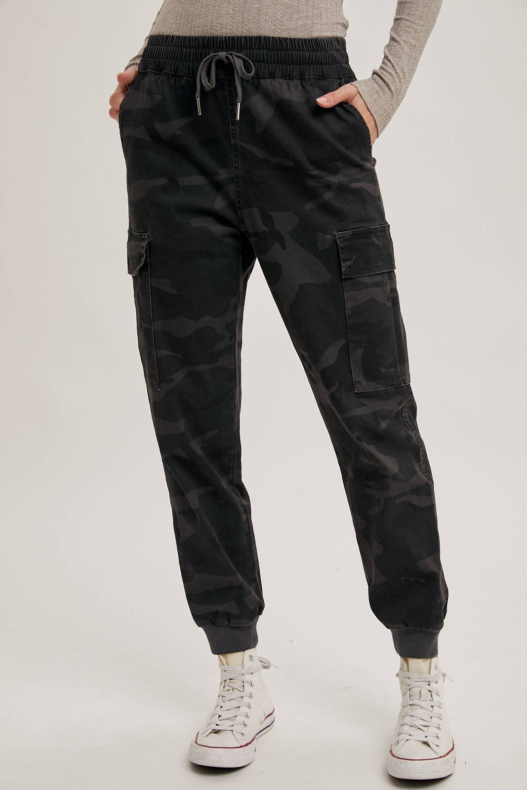 CAMO CARGO JOGGER PANTS: OLIVE COMBO