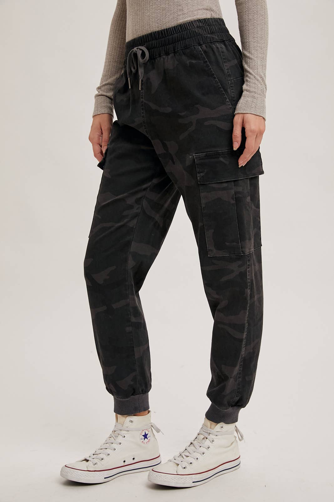 CAMO CARGO JOGGER PANTS: OLIVE COMBO