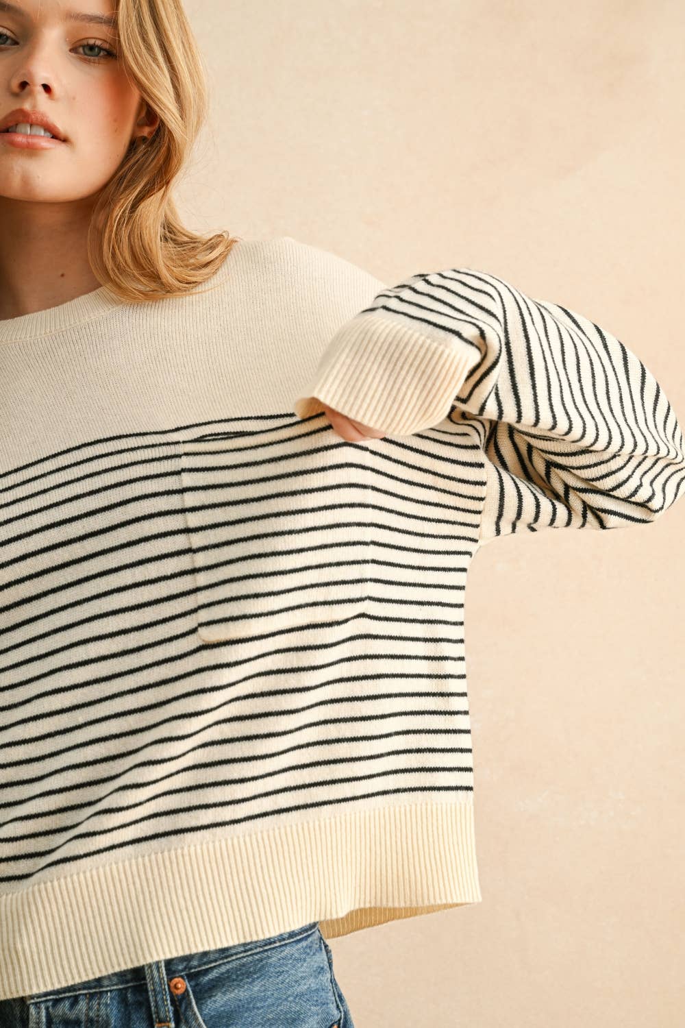 STRIPE PATTERN SWEATER KNITTED TOP: CREAM/BLACK