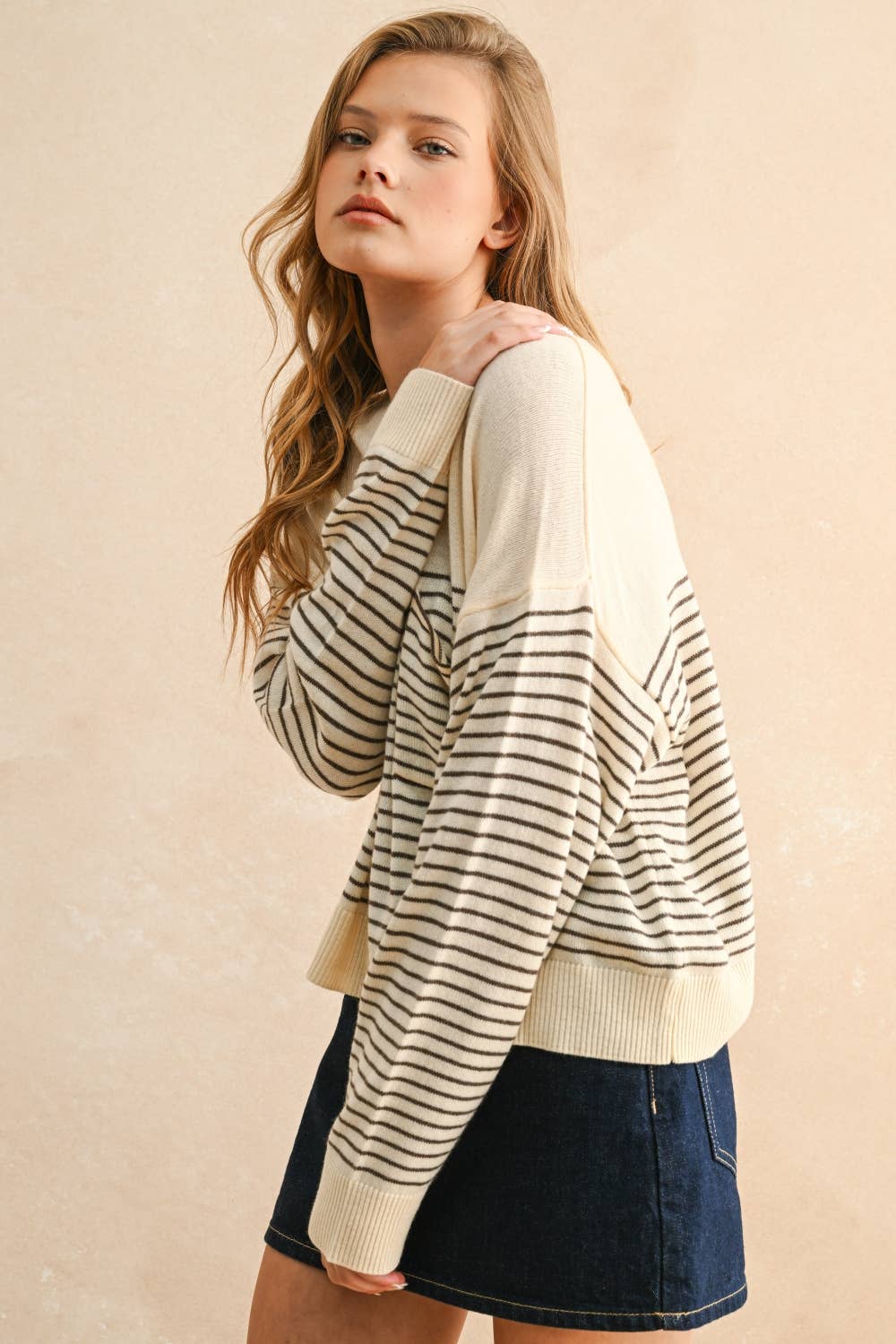 STRIPE PATTERN SWEATER KNITTED TOP: CREAM/BLACK
