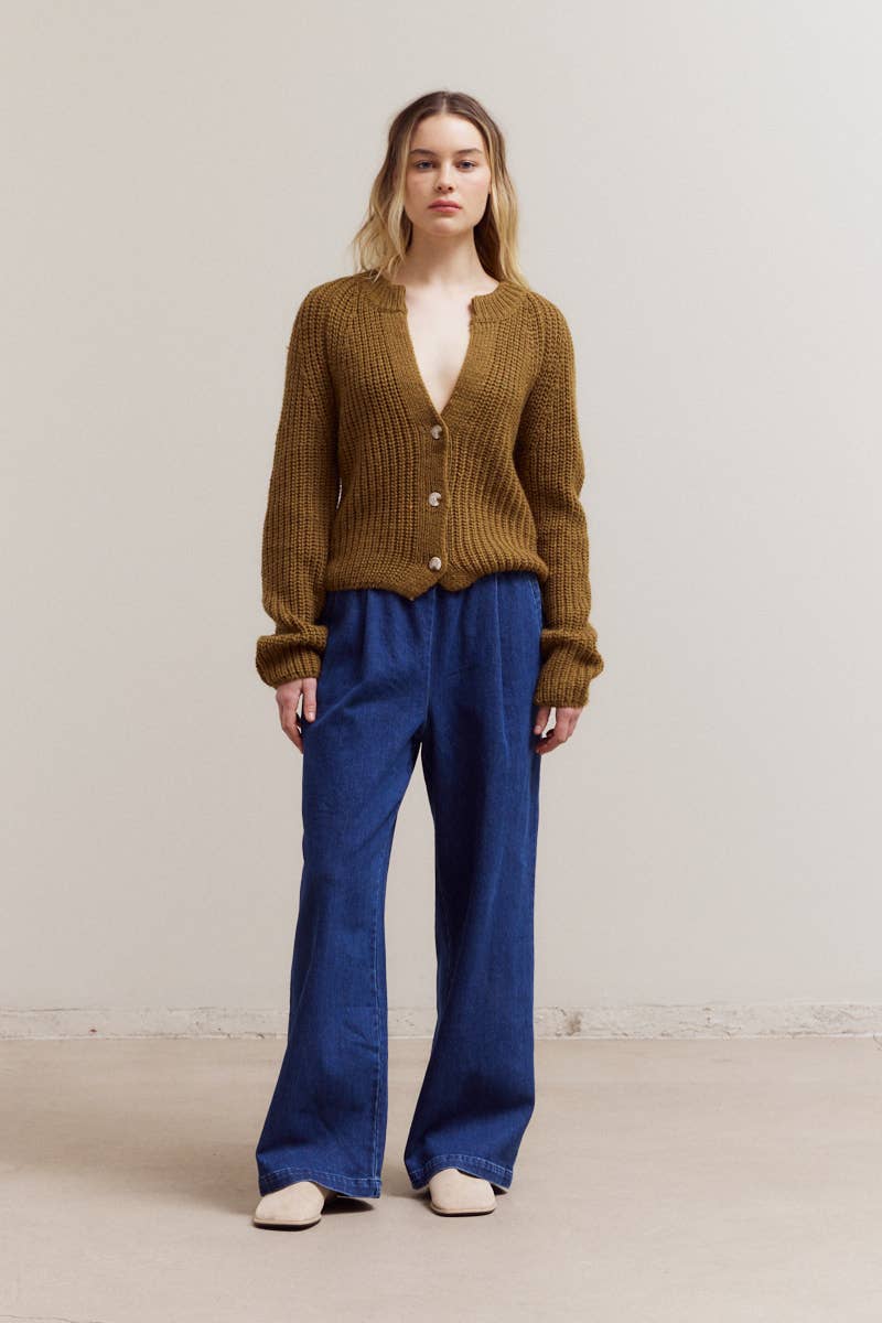 Open Neck Button Cardigan: Toffee