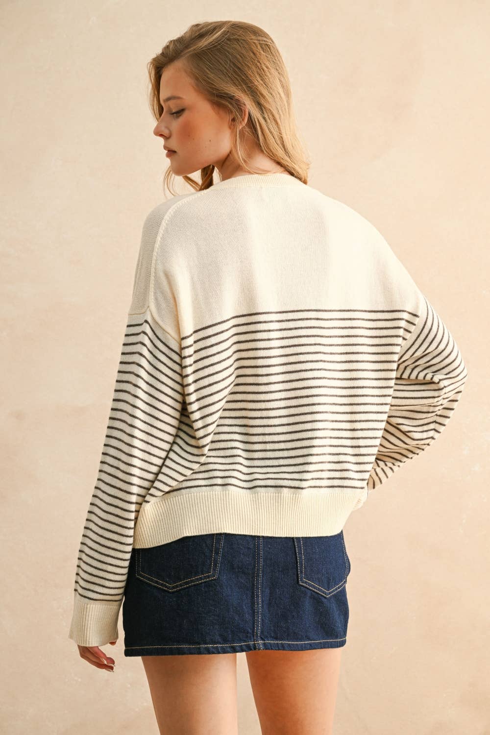 STRIPE PATTERN SWEATER KNITTED TOP: CREAM/BLACK